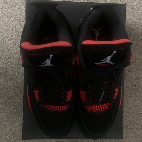 Jordan 4 Retro Red Thunder - Picture 3 of 6